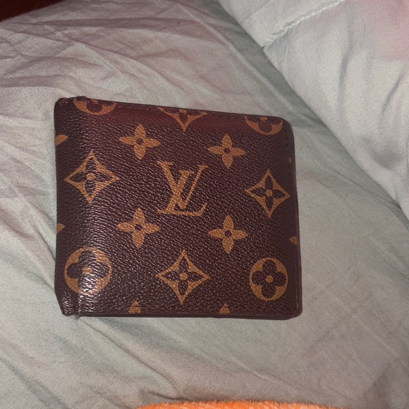 Louis Vuitton Brown Monogram Bifold Wallet - Picture 1 of 3